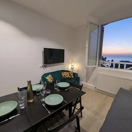 Vues Exotique, Au Pin Bleu Majorelle - 3 Etoiles דירה