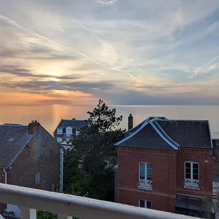 דירה Vues Exotique, Au Pin Bleu Majorelle - 3 Etoiles *